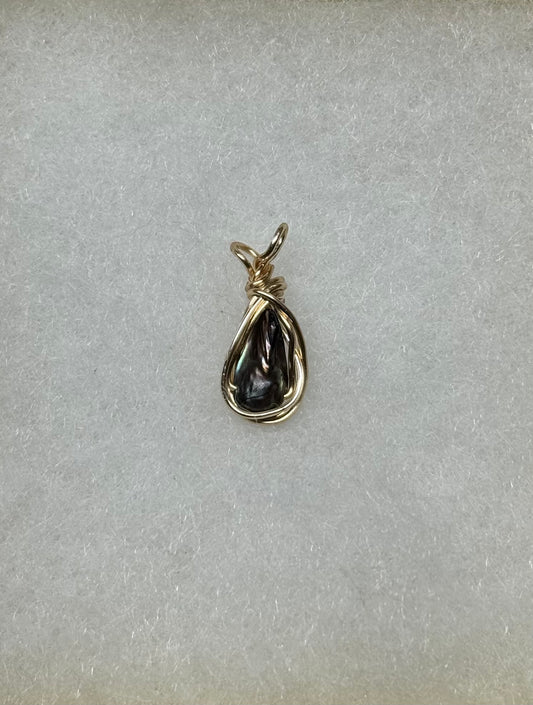 Dark Pearl Pendant